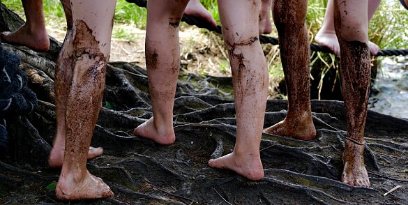 Kinder während des Schulausflugs